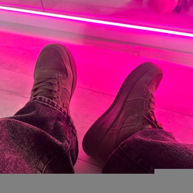 • danceholic •