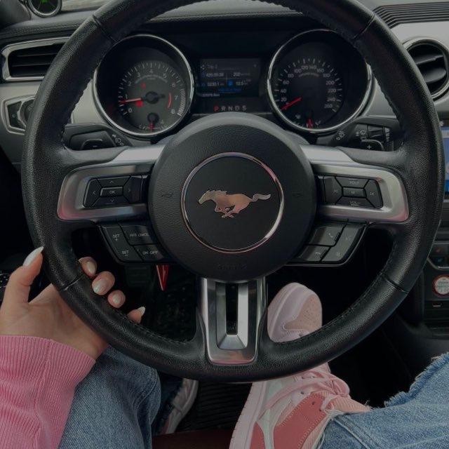 نـاز وشوية مِنها .