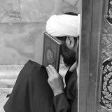 لـ آل مُحَمِد .