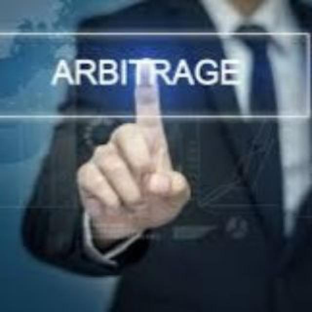 Arbitrage Theatre 📈 (Cryptocurrency)