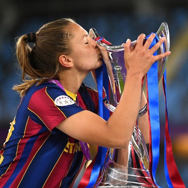 girls and football
