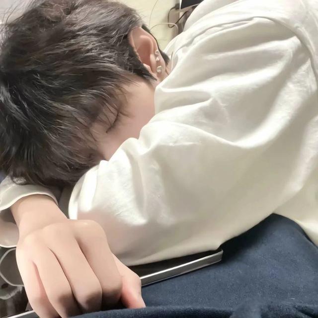 欲泪的小木屋