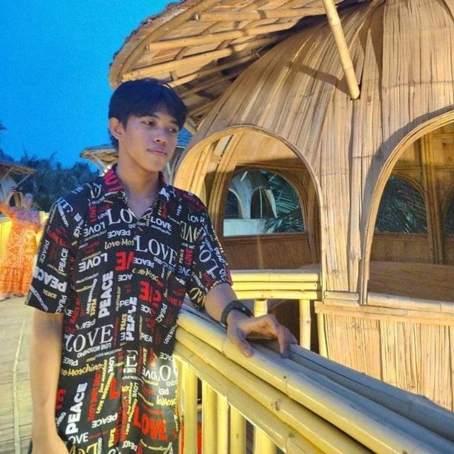 Ye Htut II ( MLBB account Shop)