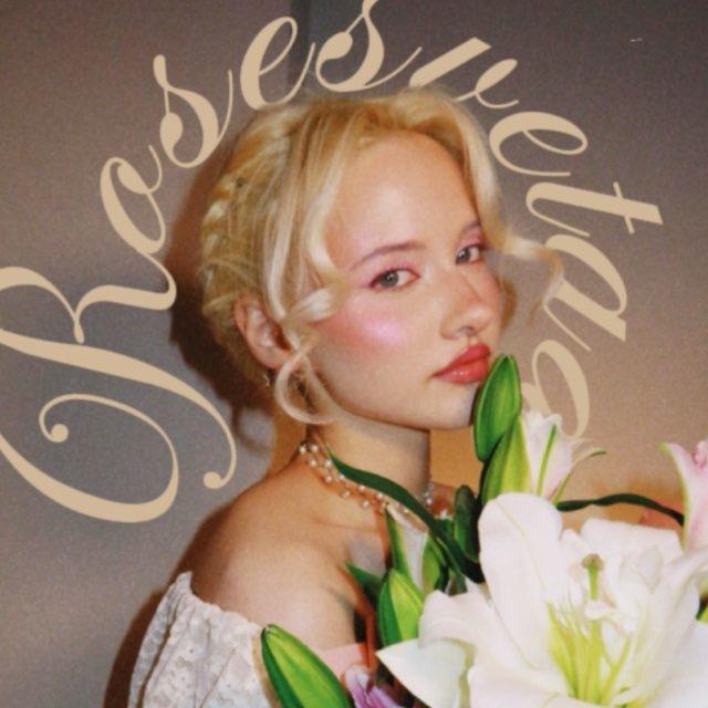 ROSESVETAA♡
