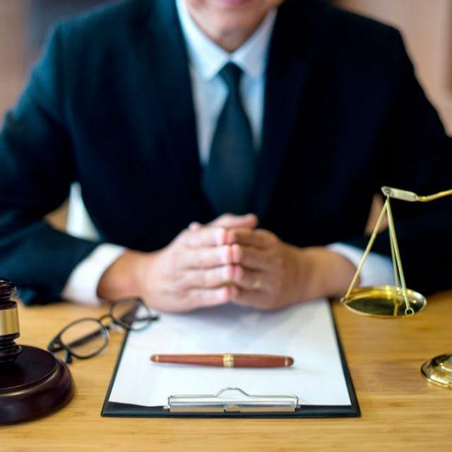 Військовий адвокат