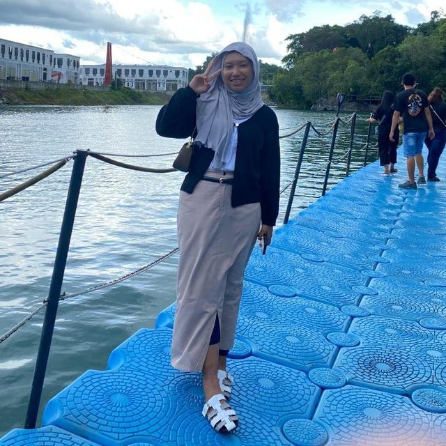 REVIEW VIP