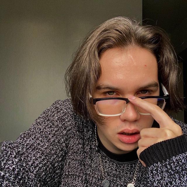 данечек 😛