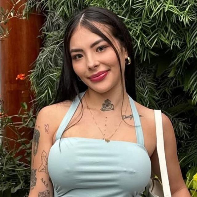 Nathalia Gonzalez - Nalgalia
