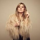 Kelly Clarkson chat