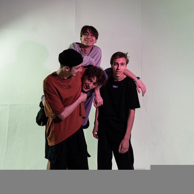 BOYSBAND На полях