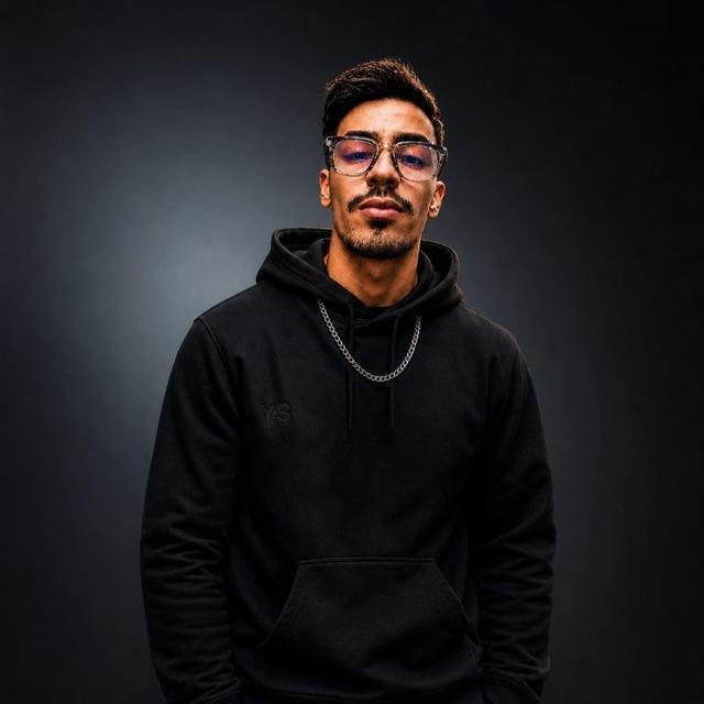 Hamza 🎧🖤