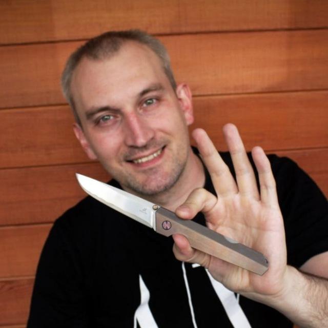 KHOMUTOV
