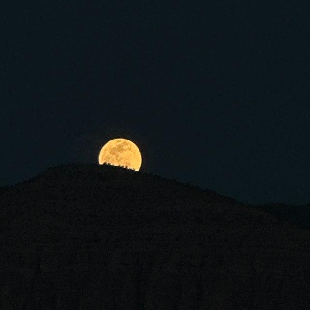 🌖