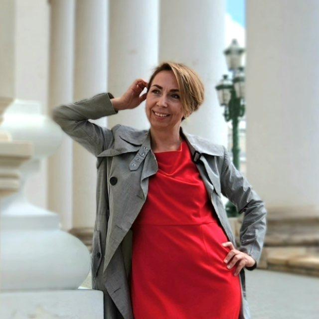 Гипнолог Надежда Медведева