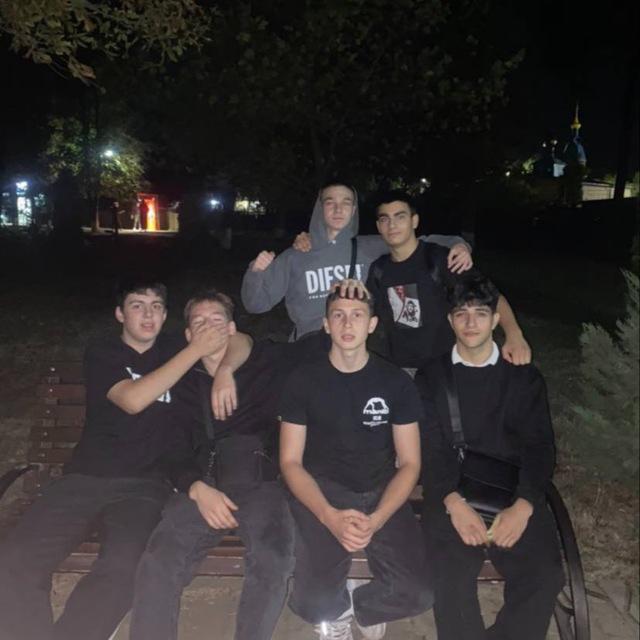 Белоснежка и пять нерусей