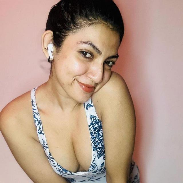 ❤️❤️ කෙල්ලෝ කොල්ලෝ ❤️❤️