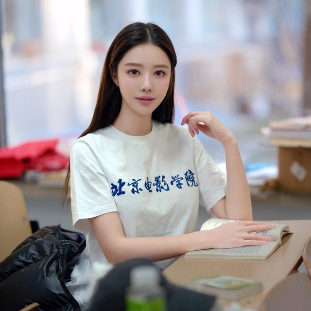 欣童😚在校生