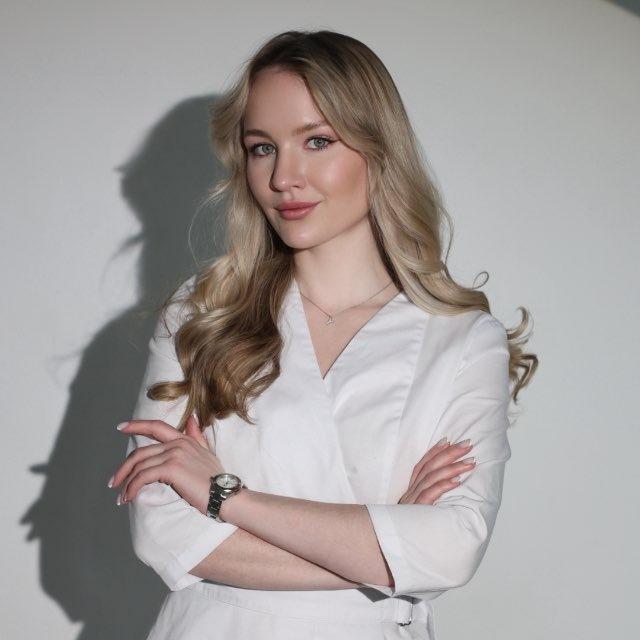 ВРАЧ КОСМЕТОЛОГ DR.YANA