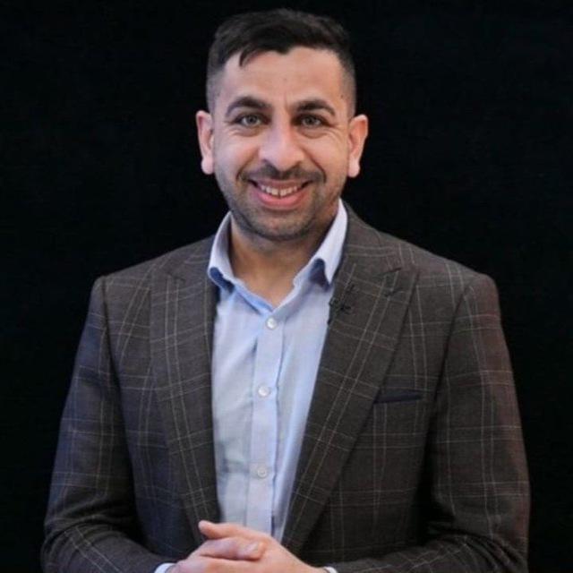 اكاديمية مدرب اللغة د.وليد خالد