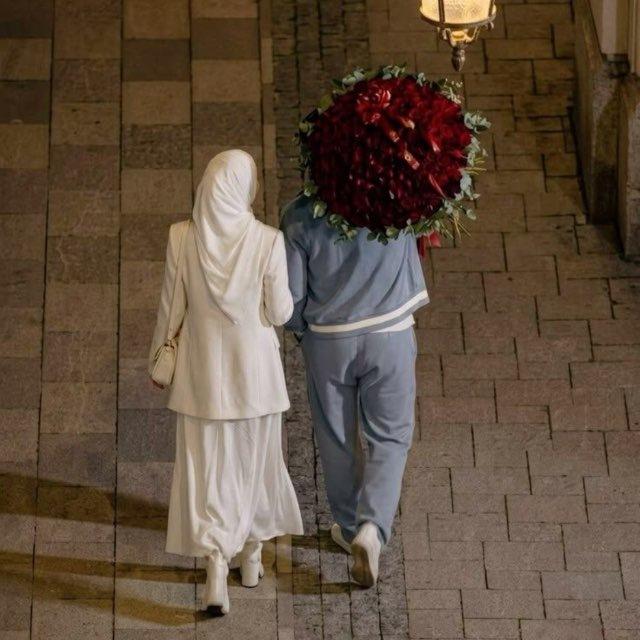 كـلَام َفـي الـحـبِ ♥️🫂 .