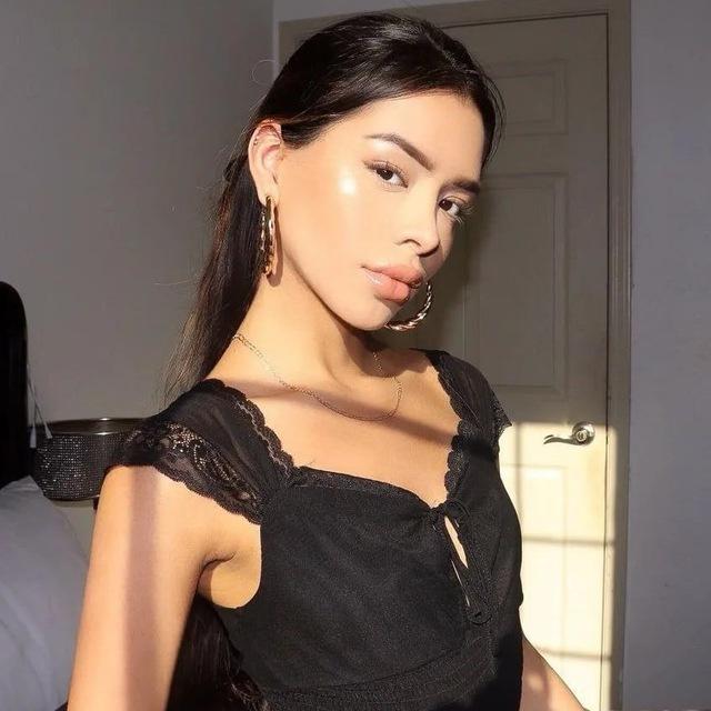 Chicas Argentinas Famosas Calientes Tetas