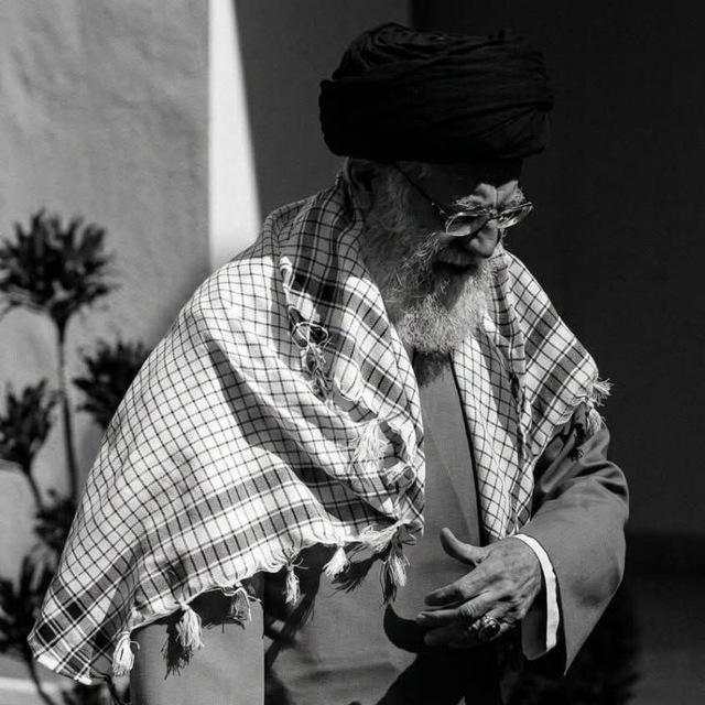 الغالبون