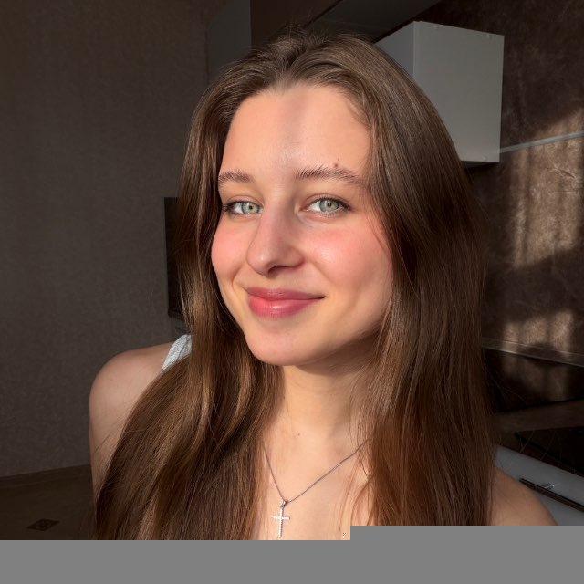 БЛОГЕРКА ПОЛЯ