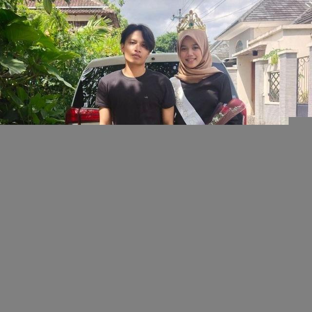 Testimoni bantu jual godev ke market luar
