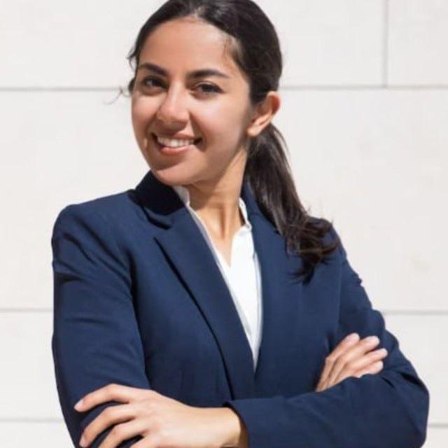 Receptionist:Anna Sharma ️