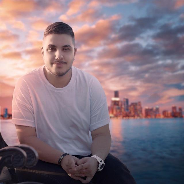 Aron Afshar | آرون افشار