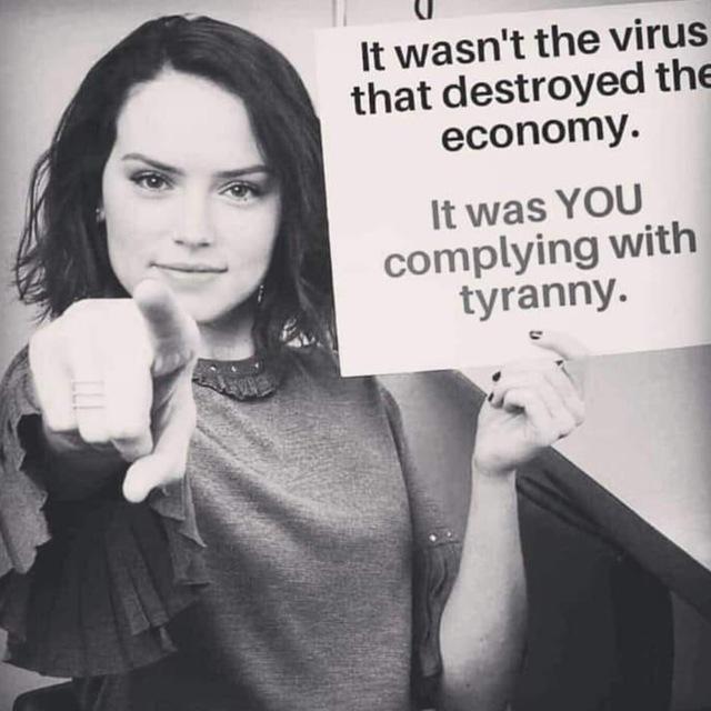 Razboiul contra ta (The war against you).