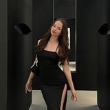 mini brunette