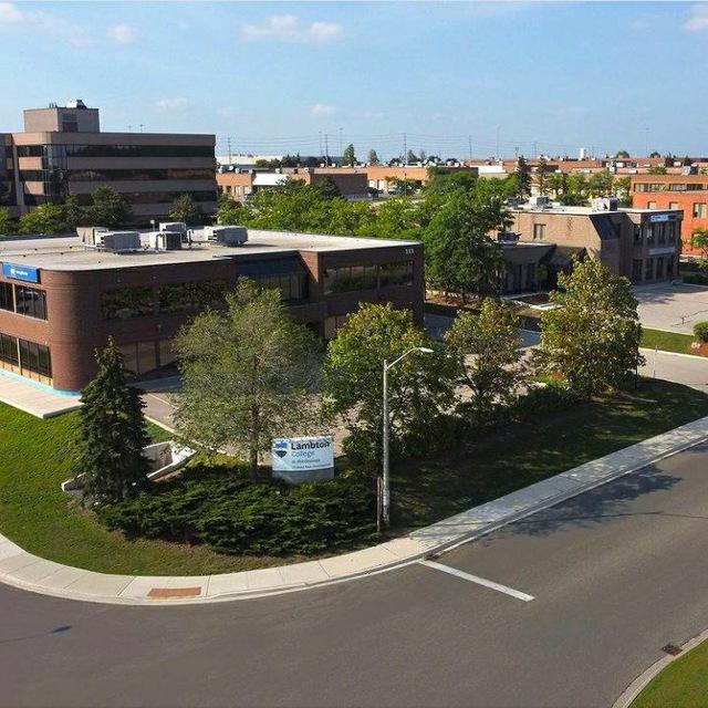Lambton college 🇨🇦✈