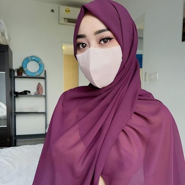 Amoi Panas 🔥