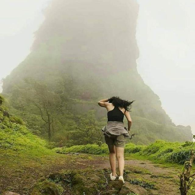 സഞ്ചാരി 💙