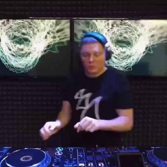 KUTSUEV