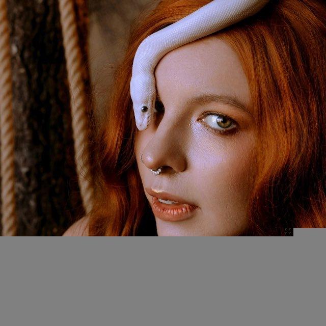 Valery_Rayne Stream