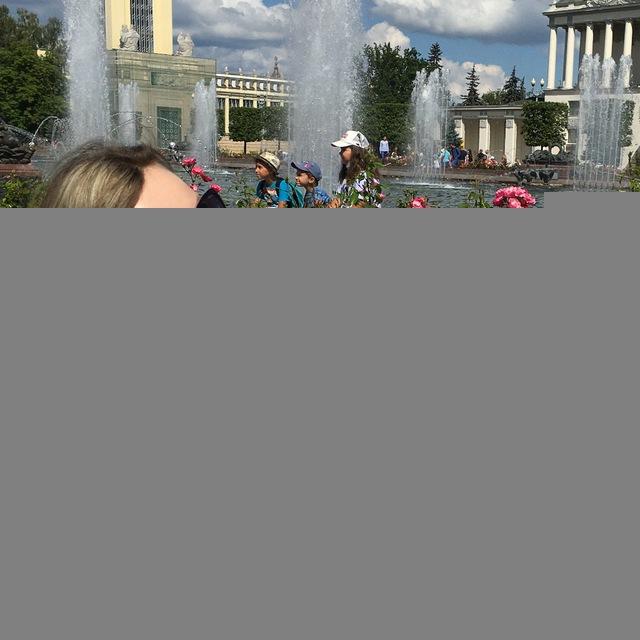 Ещё вина, дорогая?