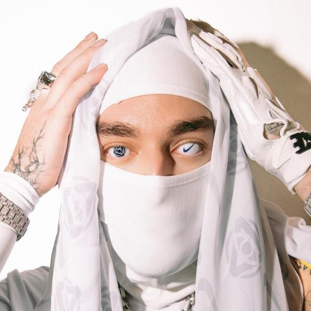 ALBUM 13 ...