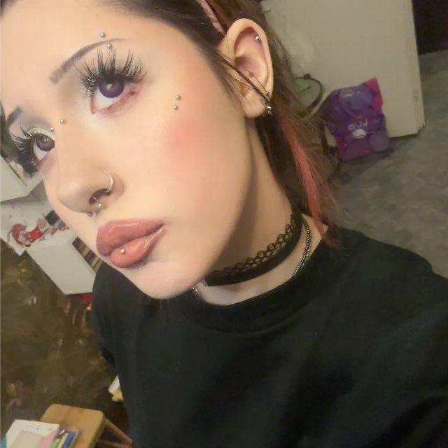 ода🧑🏻‍🦲