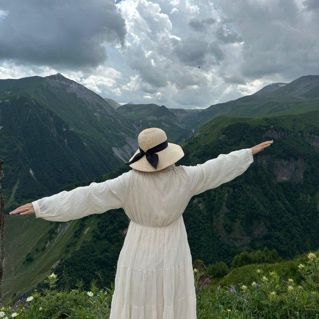 كوكب مينا خان 🌎✨♥️