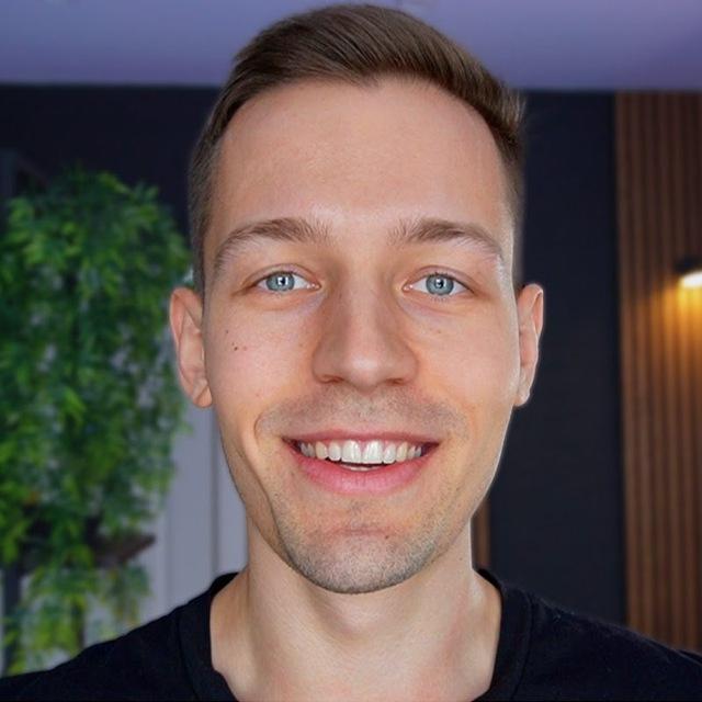 Артем Слабун - Заработок на YouTube и Нейросетях
