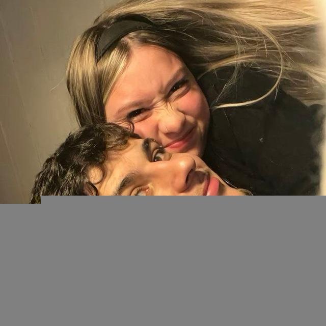 لَــــ`عـيــوُنــهِآ