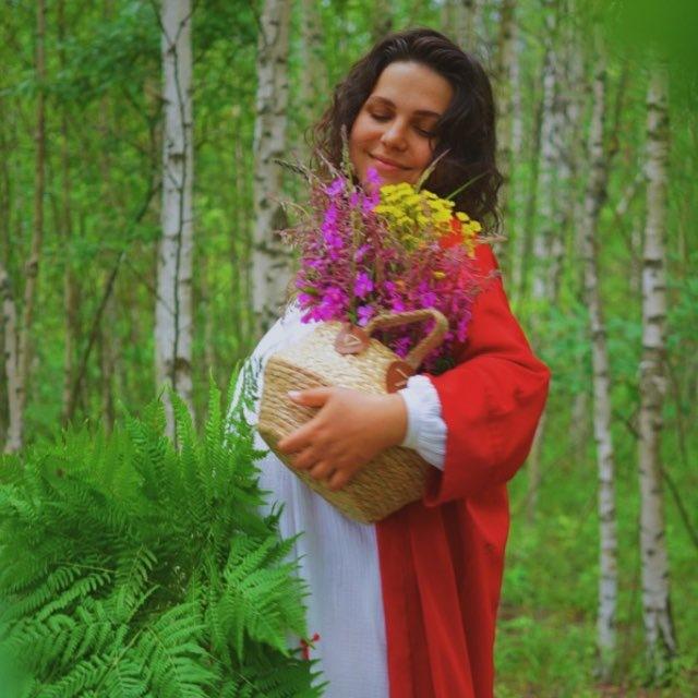 Дань Женщине