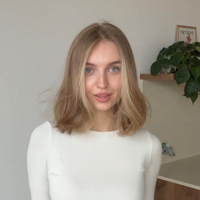 hey, it’s Sasha / design & freelance
