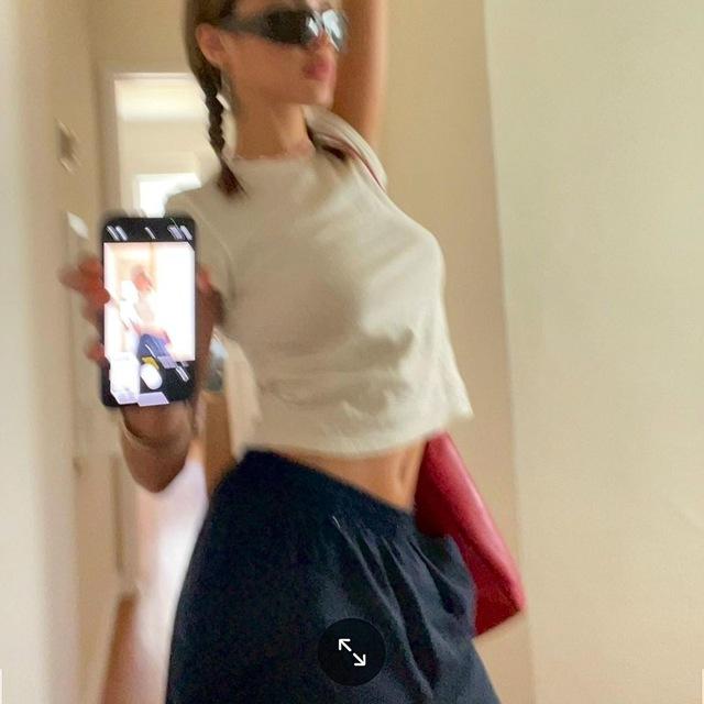 luna love kiss instagram