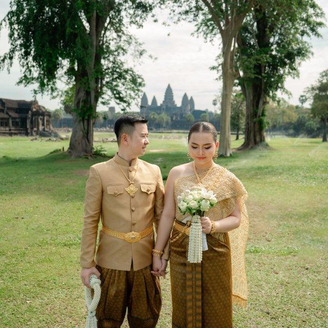 ធីមអ្នកគ្រូលីវសុីវហ្វុង