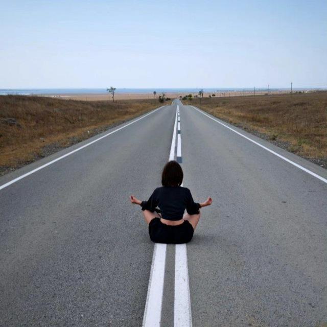Solo Travel Girl ✈️ 🚐 🏍️