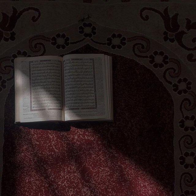 إنَا نُبشُركَ .