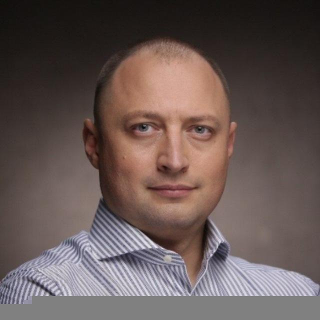 Олексій Зіневич, Директор Бесту